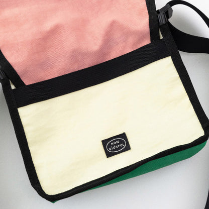 Howkidsful Cross Body Bag