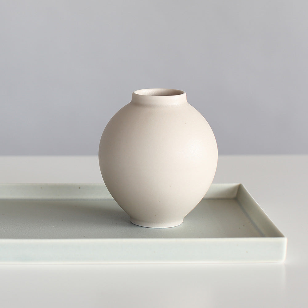 Shin Kwangsub Ceramics Matte Glazed - Moonjar